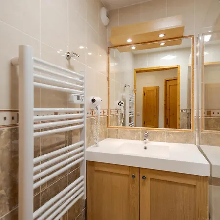 Lys De La Vallee D'or - 2 Pieces 4 Personnes 3 Expose Sud Mae-3063 Appartement